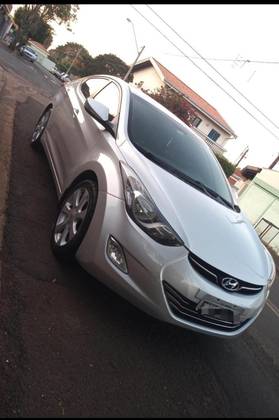 HYUNDAI ELANTRA 1.8 GLS 16V GASOLINA 4P MANUAL